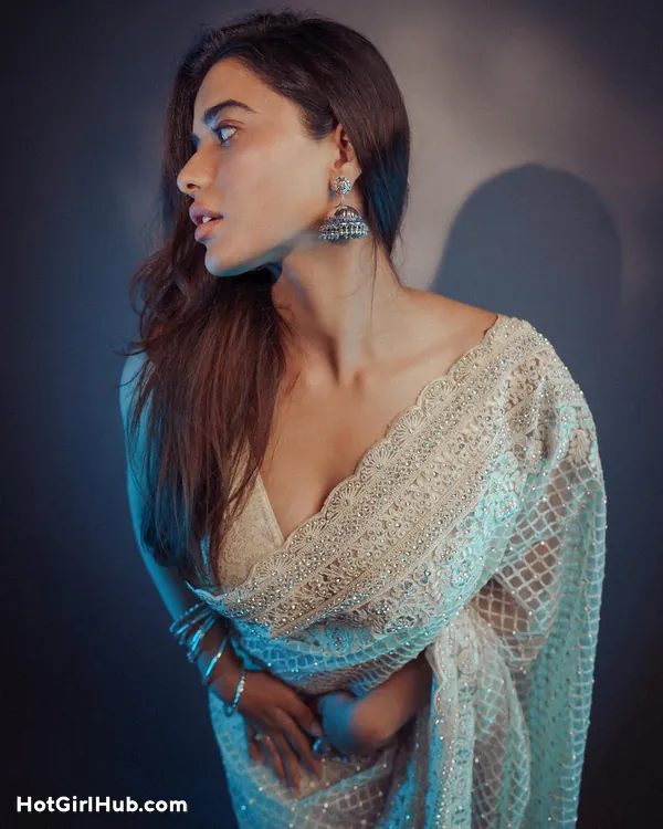 Hot Ketika Sharma Big Boobs Instagram Model (5)