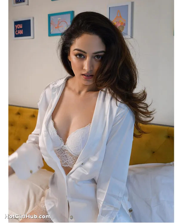 Sandeepa Dhar Hot and Sexy Photos Are Too Good to Miss (11)