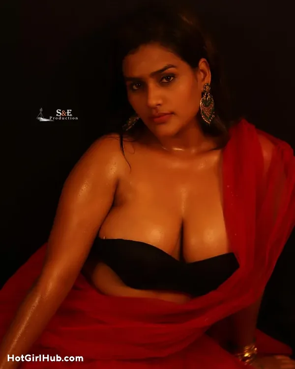 Beautiful Indian Girls Photos That Needs Your Attention (6)
