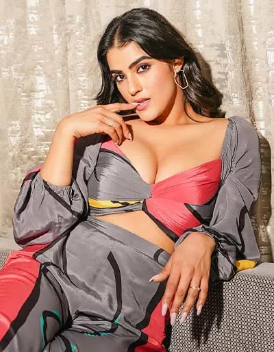Eagle Actress Kavya Thapar Puts on Busty Display in Stylish Grey and Red Satin Top and Pant