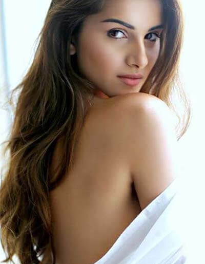 Sexy Tara Sutaria Photos Hot Bollywood Actresses 01
