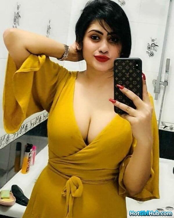 Hot Indian Babes With Big Boobs 2