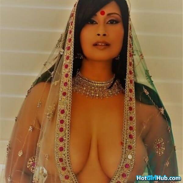 Hot Indian Busty Girls the Sexiest Indian Women 8