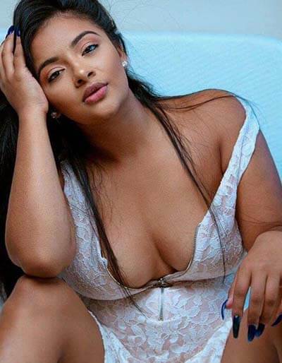 Hot Indian Girls With Big Tits 1