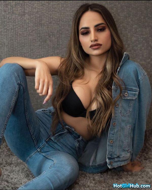 Sexy Big Boobs Indian Girls 6