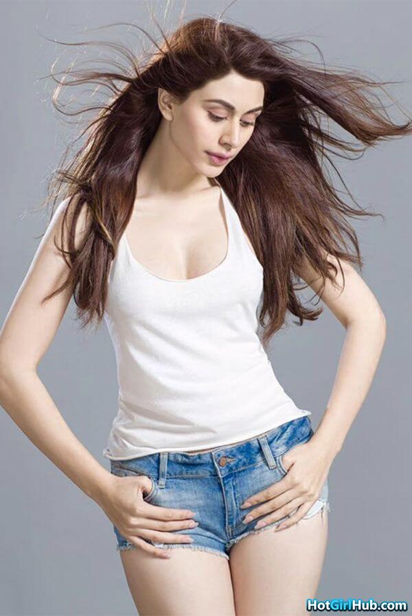 Warina Hussain Hot Photos Bollywood Actress Sexy Photos 6