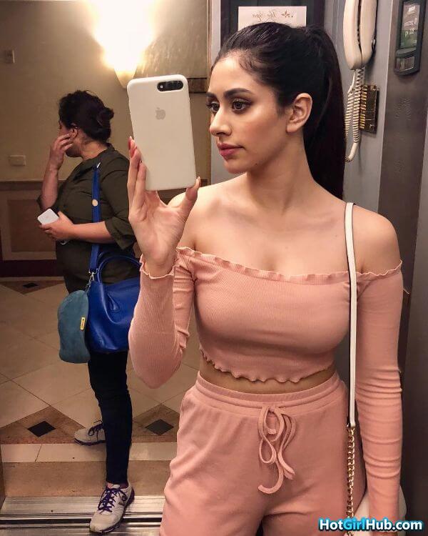 Warina Hussain Hot Photos Bollywood Actress Sexy Photos 7