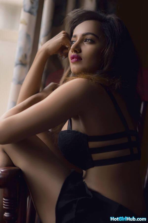 Tejaswi Madivada Hot Photos Indian Actress Sexy Photos 12