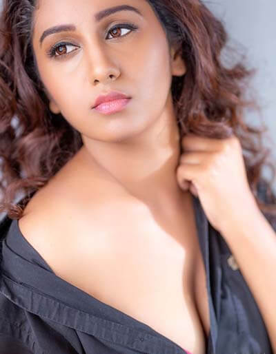 Dakkshi Guttikonda Hot Photos Telugu Actress Sexy Photos 1
