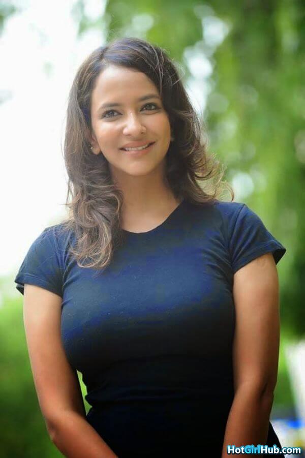 Lakshmi Manchu Hot Photos Telugu Actress Sexy Photos 4