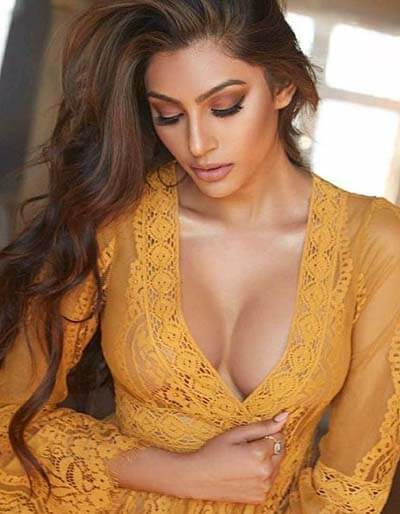 Very Hot Indian with huge boobs 1