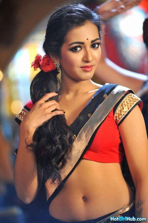 Catherine Tresa Alexander Hot Photos Tamil Actress Sexy Pics 10