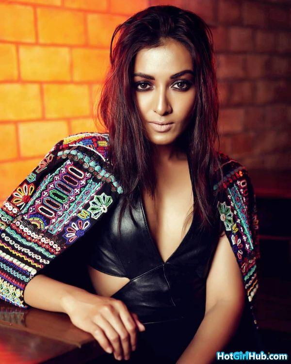 Catherine Tresa Alexander Hot Photos Tamil Actress Sexy Pics 4