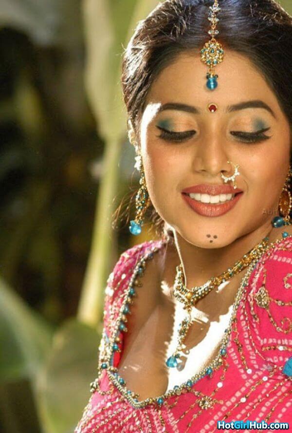 Shamna Kasim Hot Photos Indian Actress Poorna Sexy Photos 8