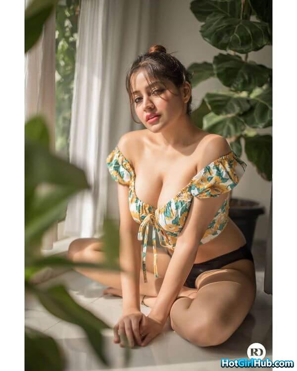 sexy Indian GIRL Desi Beauty Instagram Model Big tits 6