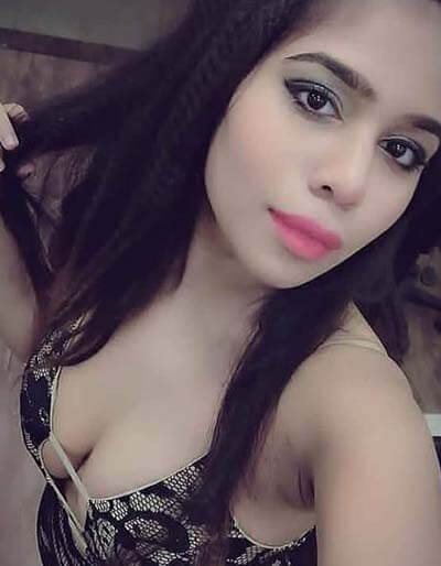 sexy desi indian girlfriend with big tits 1