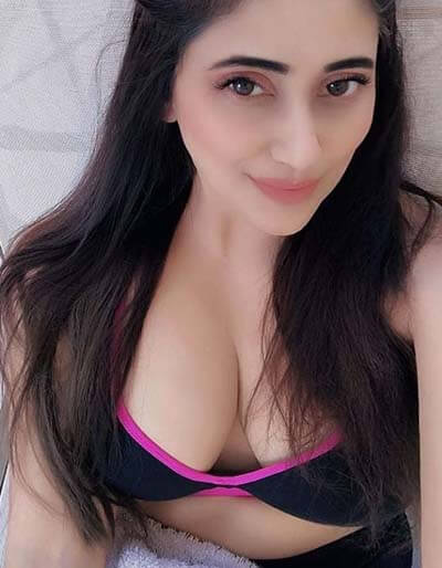 sexy indian bhabhi with big boobs 1