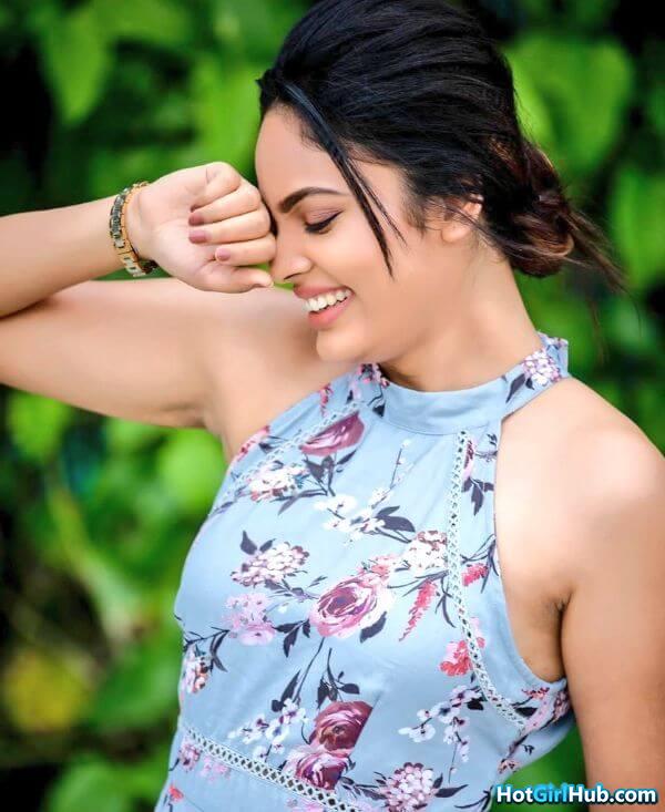 Nandita Swetha Hot Photos Tamil Actress Sexy Pics 7