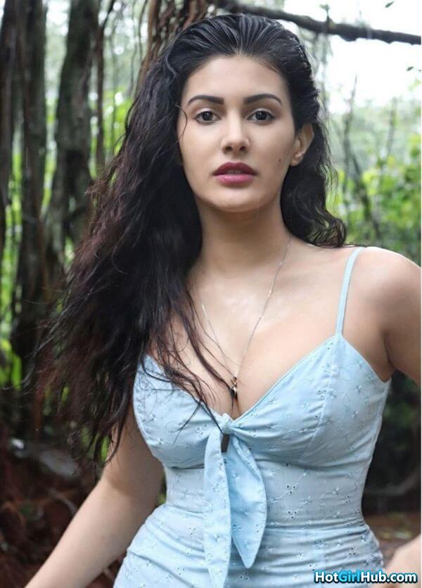 Amyra Dastur Hot Photos Bollywood Actress Sexy Pics 16