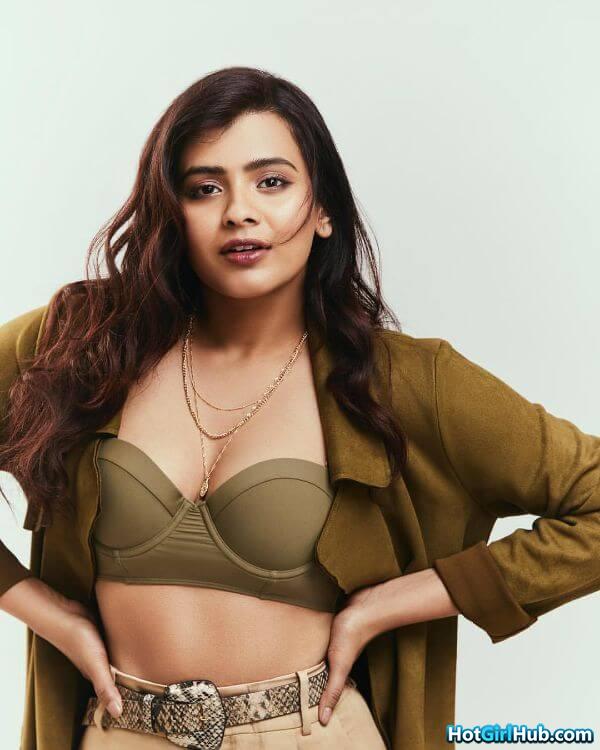 Hebah Patel Hot Photos Indian Film Actress Sexy Pics 3