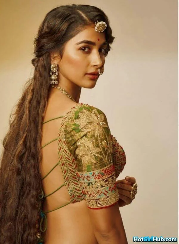 Pooja Hegde Hot Photos Bollywood Actress Sexy Pics 8