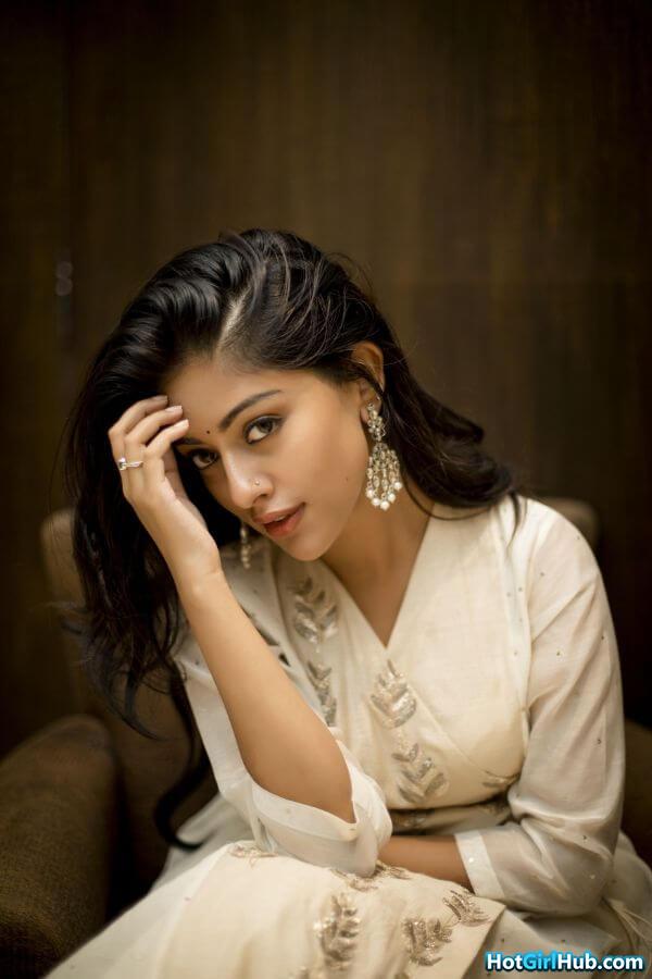 Anu Emmanuel Hot Photos Indian Actress Sexy Pics 10