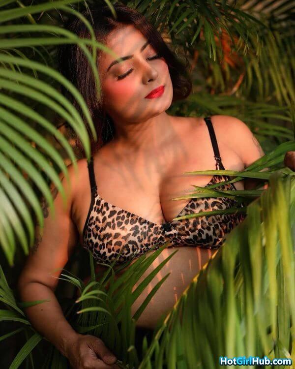 Beautiful Indian Model With Big Boobs 12