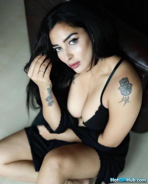 Cute Indian Girls With Big Tit 10