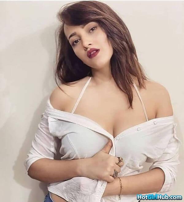 Cute Indian Girls With Huge Boobs 13