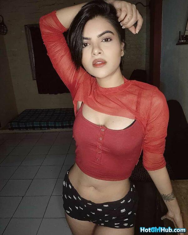 Cute Indian Teen Girls Perfect Body Showing Big Tits 11