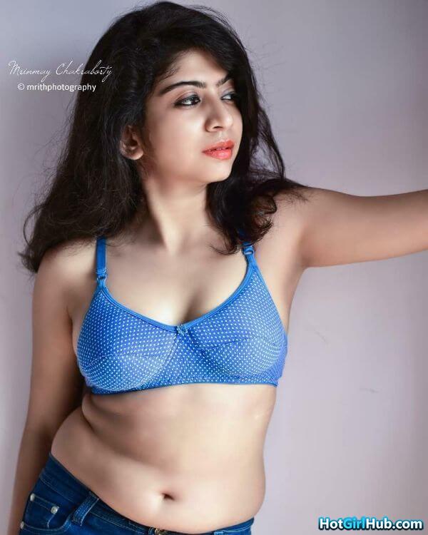 Cute Indian Teen Girls Perfect Body Showing Big Tits 6