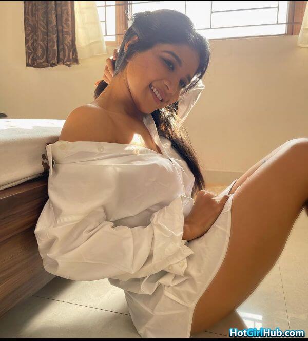 Sakshi Agarwal Hot Photos Indian Actress Sexy Pics 12