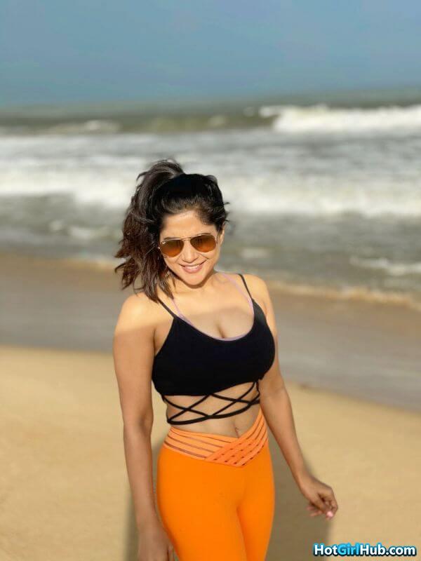 Sakshi Agarwal Hot Photos Indian Actress Sexy Pics 2