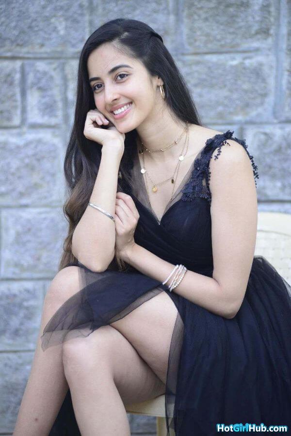 Simrat Kaur Hot Photos Indian Actress Sexy Pics 12