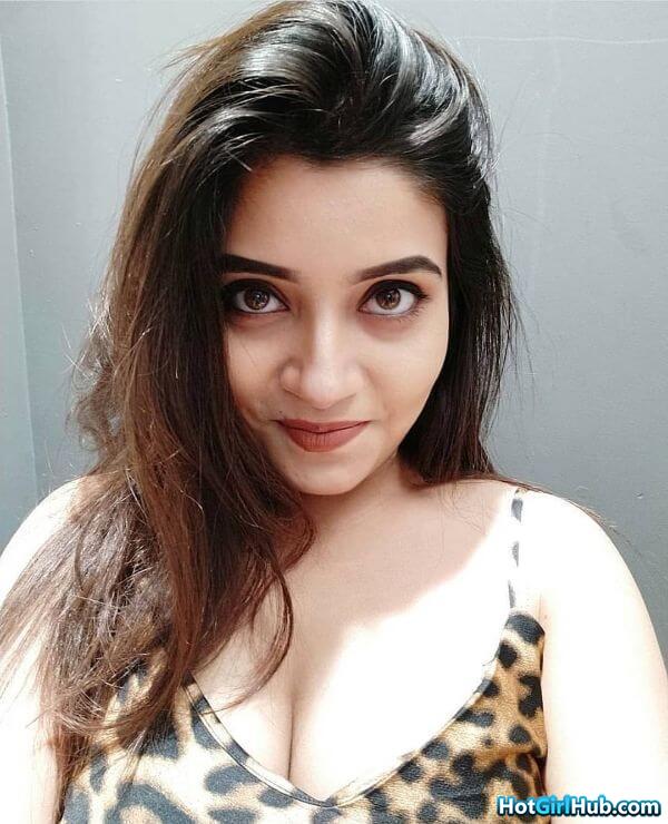 Cute Desi Indian Model With Big Tits 11