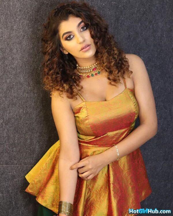 Yashika Aannand Hot Indian Television Actress Sexy Pics 10