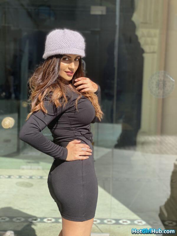 Yashika Aannand Hot Indian Television Actress Sexy Pics 6