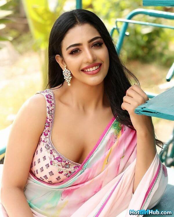 Super Hot Indian Girls With Big Breast 3