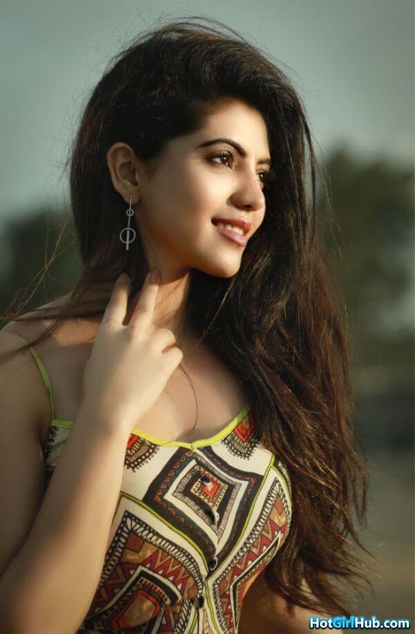 Athulya Ravi Hot Tamil Films Actress Sexy Pics 3