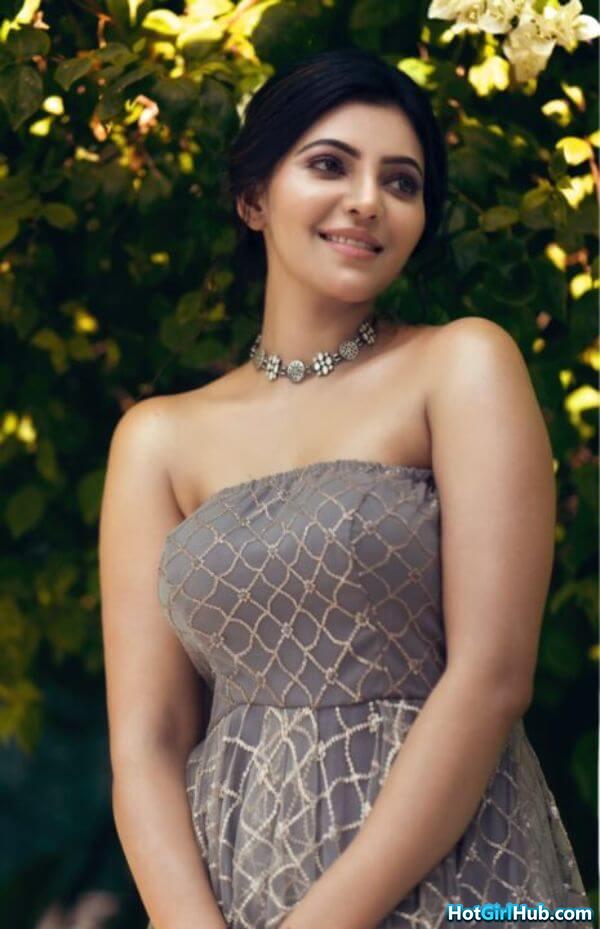 Athulya Ravi Hot Tamil Films Actress Sexy Pics 8