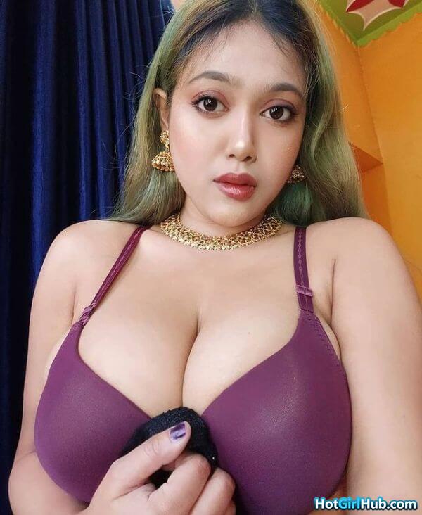 Cute Indian Girls With Huge Boobs 12