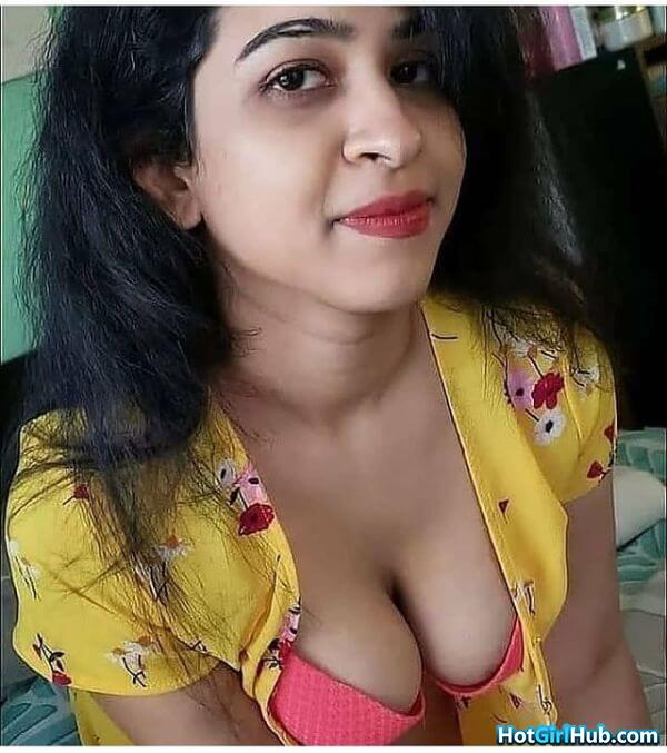 Cute Indian Girls With Huge Boobs 3