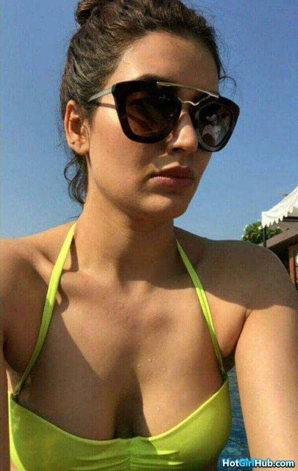 Karishma Tanna Hot Indian Television Actress Sexy Pics 11