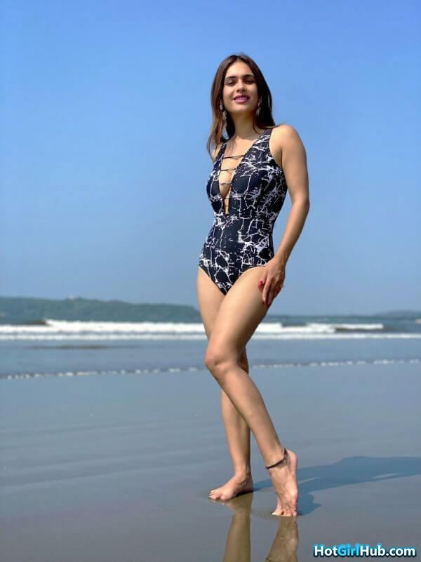 Shilpa Neha Malik Hot Indian Film Actress and Model Sexy Pics 3