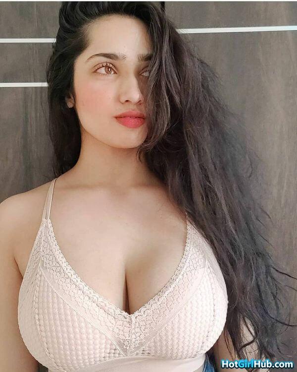 Beautiful Desi Indian Girls Showing Big Tits 11
