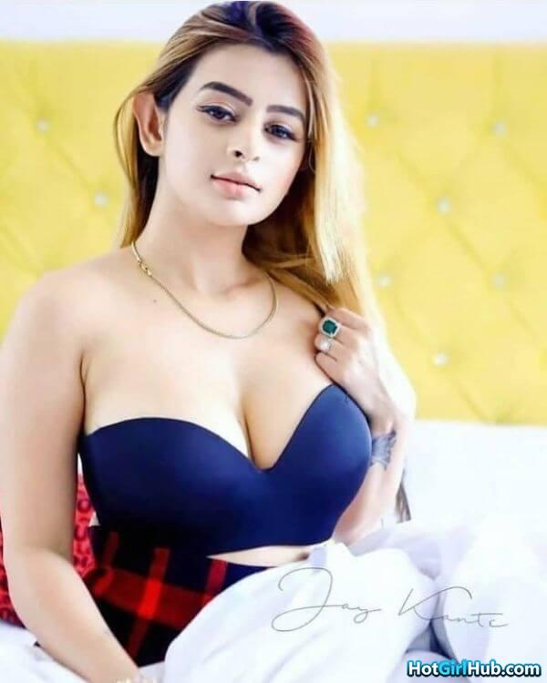 Beautiful Indian Teen Girls With Big Tits 12