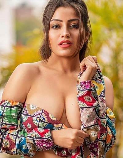 Cute Desi Indian Girls With Big Tits 1