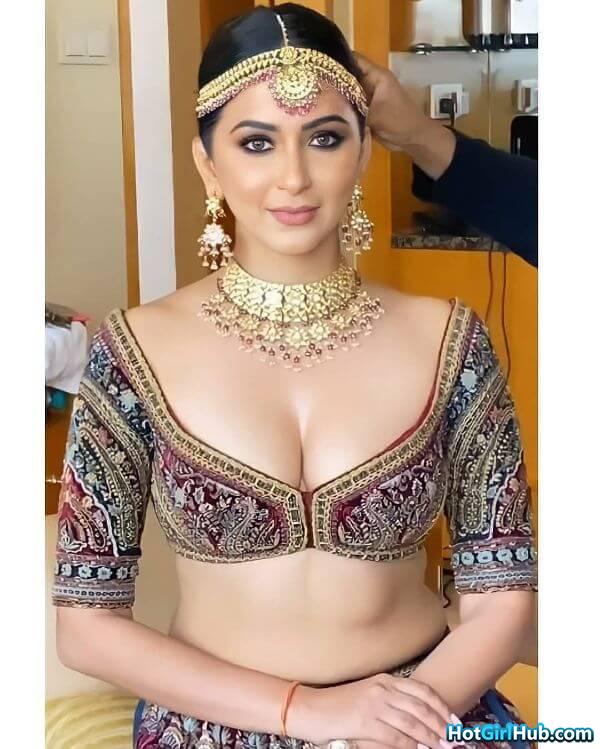 Cute Desi Indian Girls With Big Tits 14