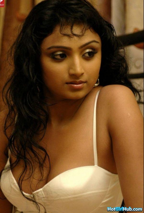 Hot Indian Television Actresses With Big Boobs 8