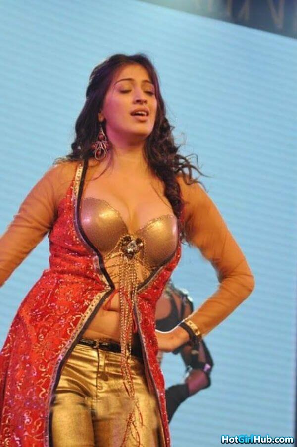 Raai Laxmi Hot Telugu Actresses Sexy Pics 16